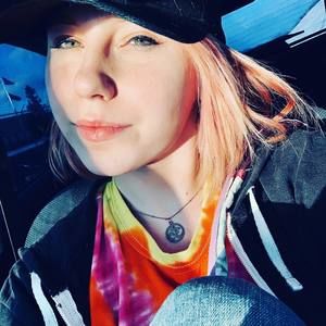 Meet your Posher, Brooke